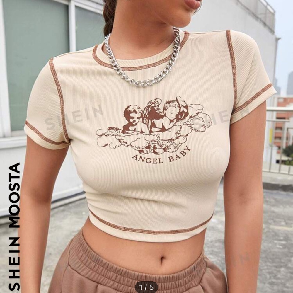 SHEIN MOOSTA Angel & Letter Print
Contrast Stitch Tee